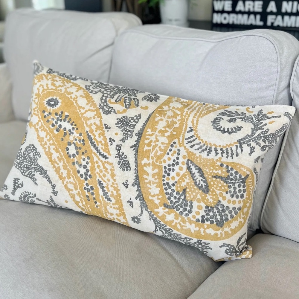 Pottery Barn Yellow & Gray Paisley 15.5 X 26" Accent Sheridan Print Pillow Cover